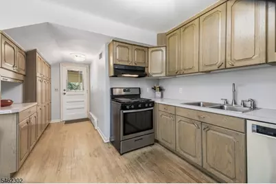 172 New Providence Rd, Mountainside, NJ 07092 - Photo 14