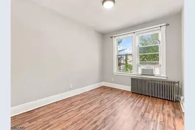 53 Ocean Ave #2L, Jersey City, NJ 07305 - Photo 4