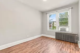 53 Ocean Ave, Jersey City, NJ 07305 - Photo 4