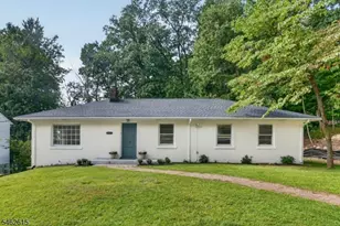 321 Jefferson Ave, North Plainfield, NJ 07060 - Photo 1