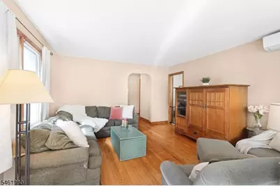 83 Eastern States Pkwy, Somerville, NJ 08876 - Photo 6
