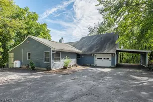 30 Shale Hill Rd, Wantage, NJ 07461 - Photo 1