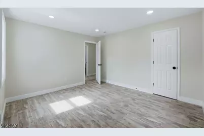 243 N 15th St, Bloomfield, NJ 07003 - Photo 10