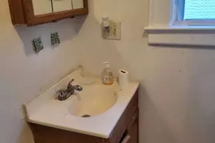 160 Weequahic Ave, Newark, NJ 07112 - Photo 8