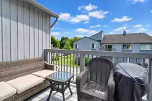 196 Drake Ln, Roxbury Township, NJ 07852 - Photo 10