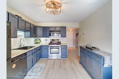 196 Drake Ln #196, Roxbury Township, NJ 07852 - Photo 14