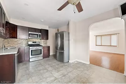 18 Memphis Ave, Belleville, NJ 07109 - Photo 4