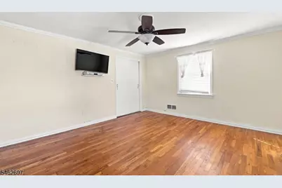18 Memphis Ave, Belleville, NJ 07109 - Photo 8