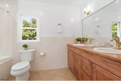 77 Meadowbrook Rd, Millburn, NJ 07078 - Photo 22