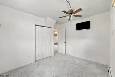 33 Schwarz Blvd, Jefferson Township, NJ 07849 - Photo 18