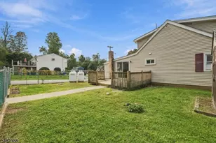 33 Schwarz Blvd, Jefferson Township, NJ 07849 - Photo 30