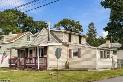 33 Schwarz Blvd, Jefferson Township, NJ 07849 - Photo 4