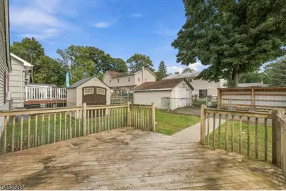 33 Schwarz Blvd, Jefferson Township, NJ 07849 - Photo 26