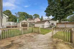 33 Schwarz Blvd, Jefferson Township, NJ 07849 - Photo 26