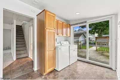 33 Schwarz Blvd, Jefferson Township, NJ 07849 - Photo 16