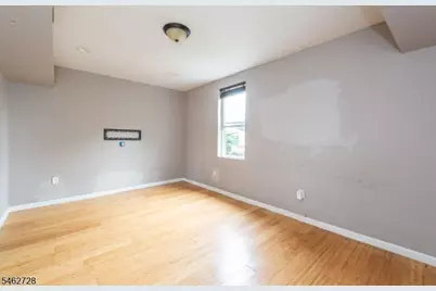 89 Tremont Ave, East Orange, NJ 07018 - Photo 18
