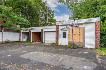 89 Tremont Ave, East Orange, NJ 07018 - Photo 22