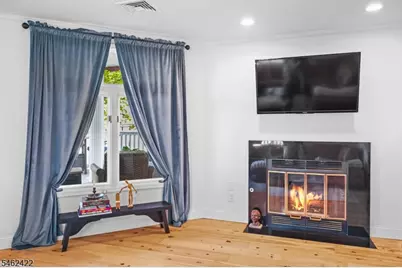 100 1st #6, Keyport, NJ 07735 - Photo 24