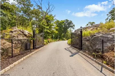 18 Forest Hill Dr, Sparta Township, NJ 07871 - Photo 2