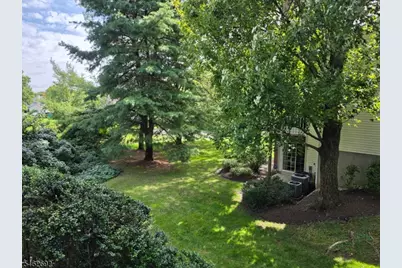 346 Potomac Dr, Bernards Township, NJ 07920 - Photo 2