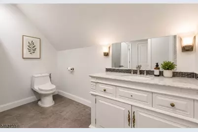 164 E Mountain Rd, Hillsborough Township, NJ 08844 - Photo 36