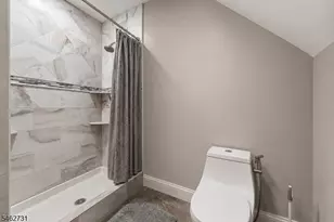 164 E Mountain Rd, Hillsborough Township, NJ 08844 - Photo 34