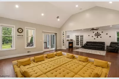164 E Mountain Rd, Hillsborough Township, NJ 08844 - Photo 16