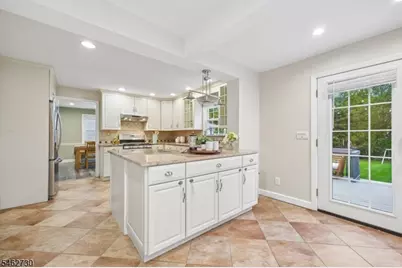 36 Amelia Ave, Livingston, NJ 07039 - Photo 4