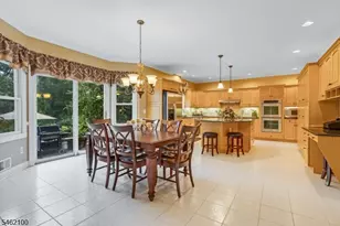 5 Downing Ct, Chester, NJ 07930 - Photo 8