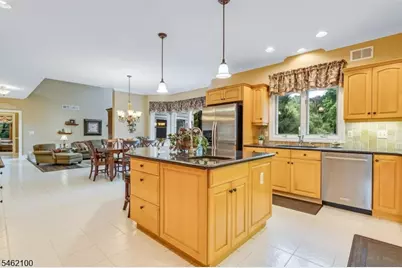 5 Downing Ct, Chester, NJ 07930 - Photo 10
