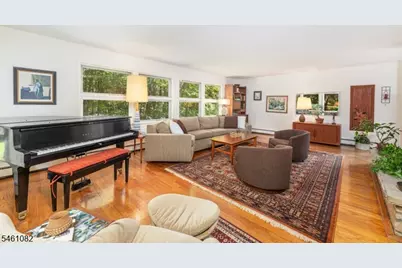 17 Brook Dr, Chester, NJ 07930 - Photo 10