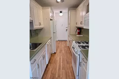 530 Valley Rd #3S, Montclair, NJ 07043 - Photo 12