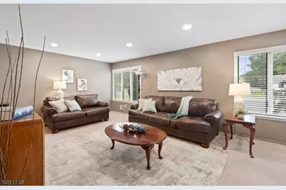 3 Wythe Cir, Hillsborough Township, NJ 08844 - Photo 10