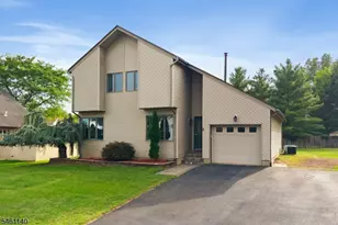 3 Wythe Cir, Hillsborough Township, NJ 08844 - Photo 2