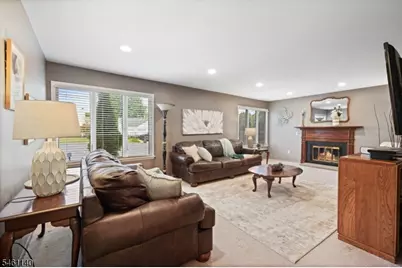 3 Wythe Cir, Hillsborough Township, NJ 08844 - Photo 8
