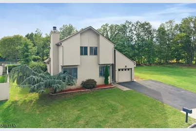 3 Wythe Cir, Hillsborough Township, NJ 08844 - Photo 4