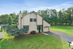 3 Wythe Cir, Hillsborough Township, NJ 08844 - Photo 4