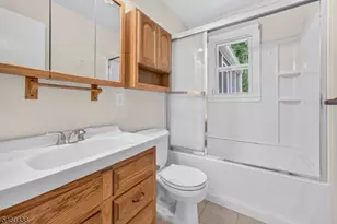 28 Harry Rd, Bridgewater Twp., NJ 08807 - Photo 20