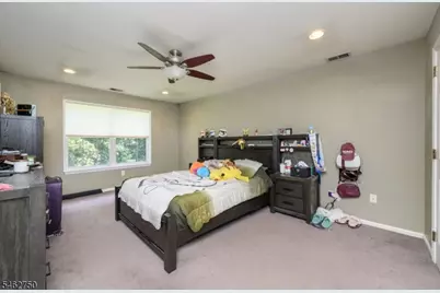 60 Waugh Ct, Bridgewater, NJ 08807 - Photo 12