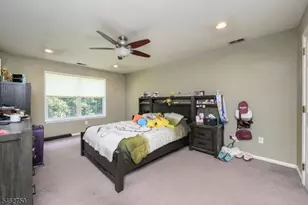 60 Waugh Ct, Bridgewater, NJ 08807 - Photo 12