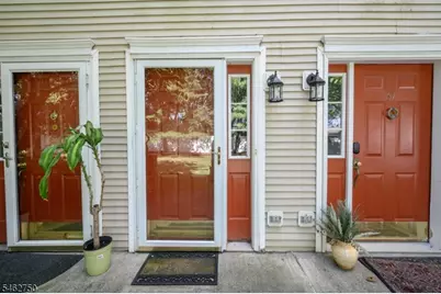 60 Waugh Ct, Bridgewater, NJ 08807 - Photo 2
