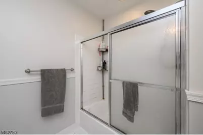 60 Waugh Ct, Bridgewater, NJ 08807 - Photo 18