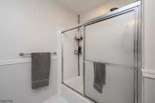 60 Waugh Ct, Bridgewater, NJ 08807 - Photo 18