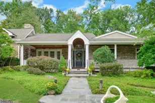 11 Schoolhouse Ln, Mendham Township, NJ 07960 - Photo 2