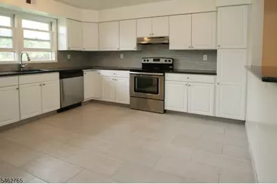 1 Carriage Way #2, Montclair, NJ 07042 - Photo 4
