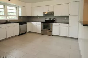1 Carriage Way, Montclair, NJ 07042 - Photo 4