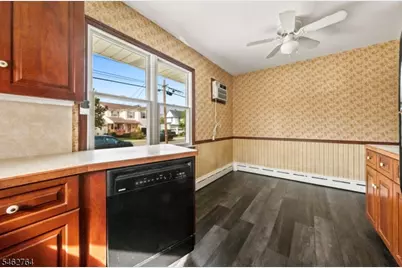 510 Verona Pl, Bound Brook, NJ 08805 - Photo 12