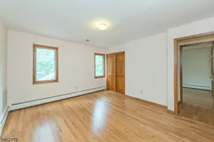 34 Silver Spring Ct, East Hanover Township, NJ 07936 - Photo 32