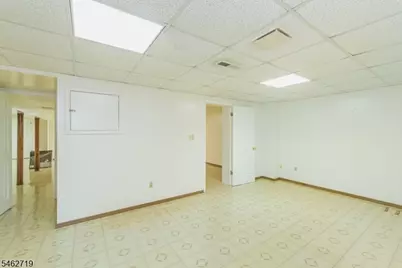34 Silver Spring Ct, East Hanover Township, NJ 07936 - Photo 34