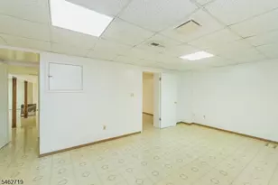 34 Silver Spring Ct, East Hanover Township, NJ 07936 - Photo 34